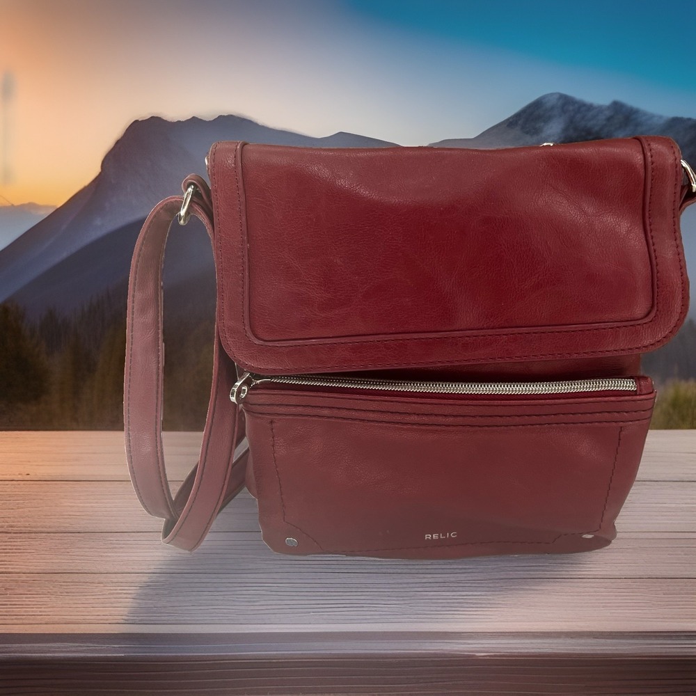 Relic by Fossil Red/Maroon Crossbody Bag You Are My Sunshine MINT 11x11x2"